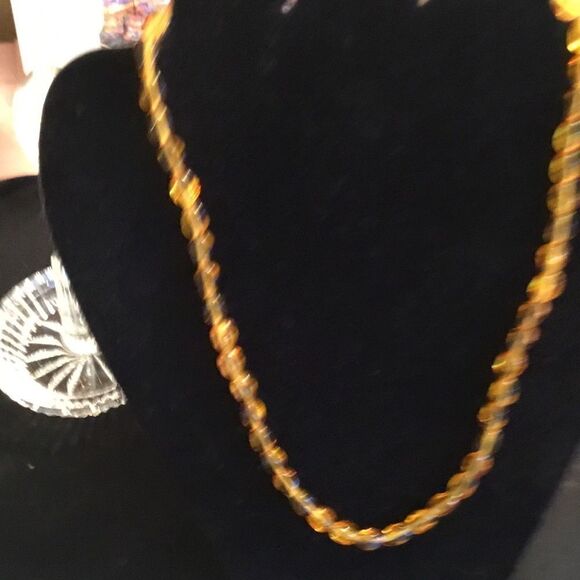 Yellow Bead Necklace 19” - Picture 3 of 3